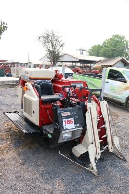 รถเกี่ยวนวดข้าว RICE REAPER YANMAR CA 11 รถญี่ปุ่นนำเข้า