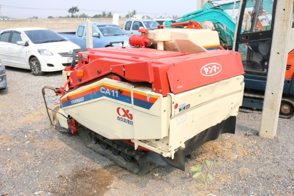 รถเกี่ยวนวดข้าว RICE REAPER YANMAR CA 11 รถญี่ปุ่นนำเข้า