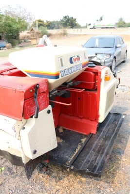 รถเกี่ยวนวดข้าว RICE REAPER YANMAR CA 11 รถญี่ปุ่นนำเข้า