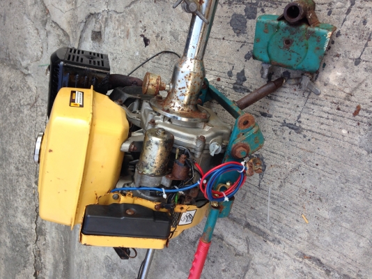 ขายเครื่องเรือหางยาว 13 hp สตาท์ไฟฟ้า