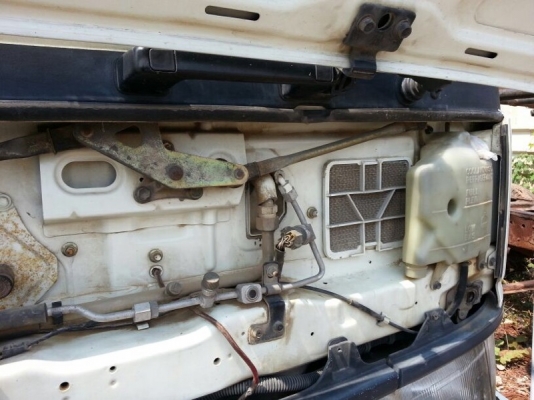 รถฮีโน่ 6 ล้อดั้ม 220 แรงม้า. ปี 50  ( รถประกอบ )  สนใจติดต่อ 081 - 6079515