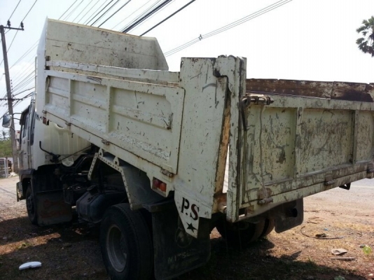 รถฮีโน่ 6 ล้อดั้ม 220 แรงม้า. ปี 50  ( รถประกอบ )  สนใจติดต่อ 081 - 6079515