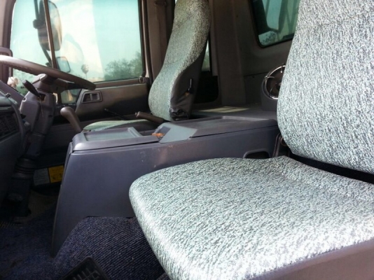 รถฮีโน่ 6 ล้อดั้ม 220 แรงม้า. ปี 50  ( รถประกอบ )  สนใจติดต่อ 081 - 6079515