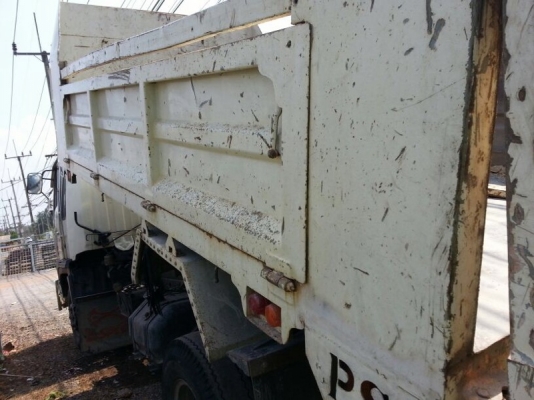 รถฮีโน่ 6 ล้อดั้ม 220 แรงม้า. ปี 50  ( รถประกอบ )  สนใจติดต่อ 081 - 6079515