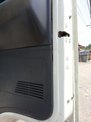 รถฮีโน่ 6 ล้อดั้ม 220 แรงม้า. ปี 50  ( รถประกอบ )  สนใจติดต่อ 081 - 6079515