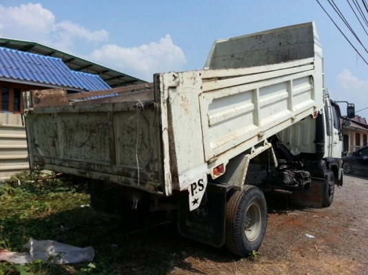 รถฮีโน่ 6 ล้อดั้ม 220 แรงม้า. ปี 50  ( รถประกอบ )  สนใจติดต่อ 081 - 6079515