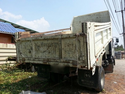 รถฮีโน่ 6 ล้อดั้ม 220 แรงม้า. ปี 50  ( รถประกอบ )  สนใจติดต่อ 081 - 6079515