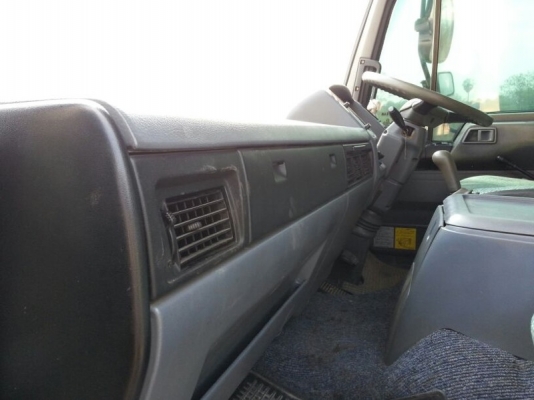 รถฮีโน่ 6 ล้อดั้ม 220 แรงม้า. ปี 50  ( รถประกอบ )  สนใจติดต่อ 081 - 6079515