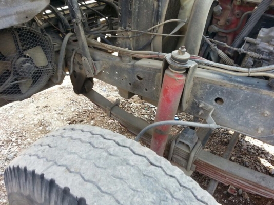 รถฮีโน่ 6 ล้อดั้ม 220 แรงม้า. ปี 50  ( รถประกอบ )  สนใจติดต่อ 081 - 6079515