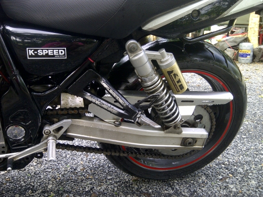 suzuki inazuma 400 ขาตั้งเซนเซอร์ ของแต่งหลายอย่าง สภาพดีพร้อมใช้เลย 68000 ต่อรองได้คับ