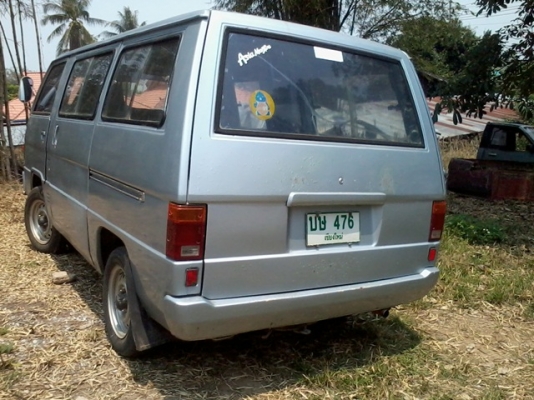 ขายรถตู้มิตซูบิชิ l300 ราคาถูก