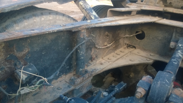 HINO FM221  พร้อมหางสองเพลา (หางไปทำงานค่ะ ไม่มีภาพถ่าย)