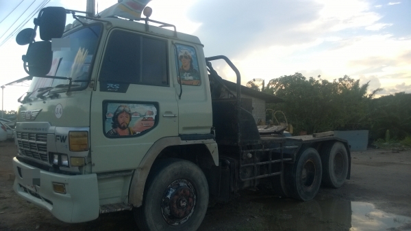 HINO FM221  พร้อมหางสองเพลา (หางไปทำงานค่ะ ไม่มีภาพถ่าย)