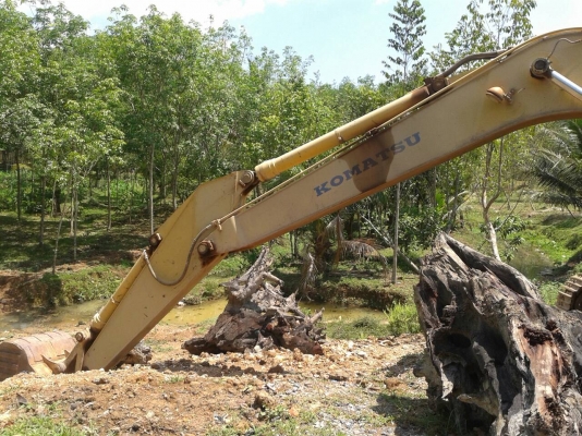 KOMATSU PC200-5