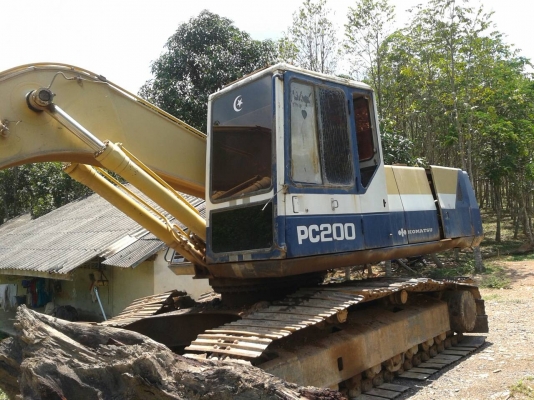 KOMATSU PC200-5