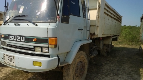 ISUZU13NFY 10ล้อดั้ม วางเครื่อง300แรง..EP100 เทอร์โบ สภาพดี ล้อ-ยางครบ.เล่มพร้อม ไม่ขาด.