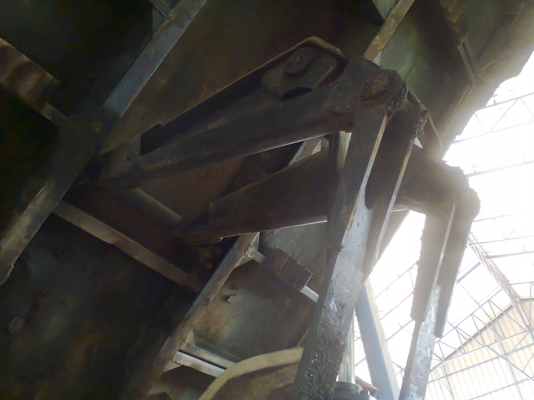 ลูกดัมพ์ ติด 10 ล้อ คัสซี 87 ซม.