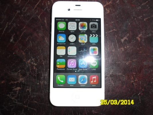 ฝากขายครับ I PHONC 4S 16gb สีขาว เครื่องศูนย์ สวยครับเครื่องใช้งานอยู่ทุกวันครับ