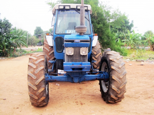 รถไถ Ford 7810 (ติดต่อ 086-1355517)