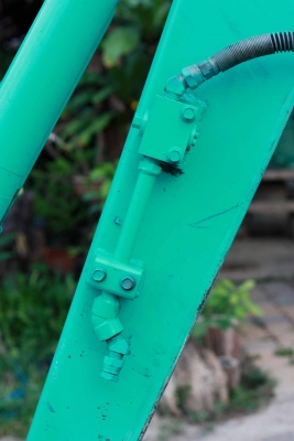 ขายรถขุดแม็กโค KOMATSU PC25R-8 รถเก่านอกแท้ๆ ไม่เคยผ่านการใช้งานในไทย  ติดต่อ 086-775-7900, 086-324-1992