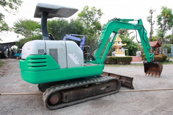 ขายรถขุดแม็กโค KOMATSU PC25R-8 รถเก่านอกแท้ๆ ไม่เคยผ่านการใช้งานในไทย  ติดต่อ 086-775-7900, 086-324-1992