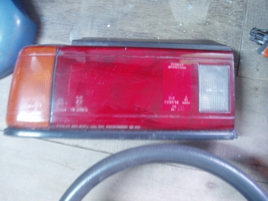 ขายพวงมาลัยมิสซูท้ายเบนซ์