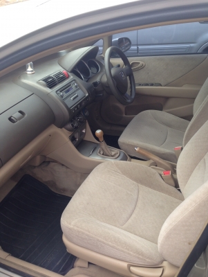 HONDA city 1.5 i-DSI 05