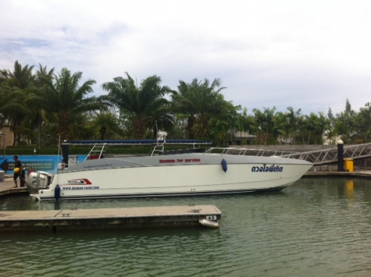 Speedboat 46' Second hand พร้อมเครื่องยนต์ 225x3 hp Honda 4 จังหวะ