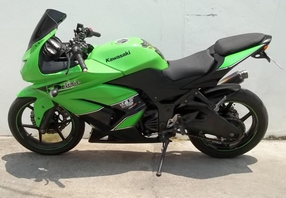 ขาย Kawasaki NINJA 250 R สีเขียว  จดปี 2554 ทบ หมดปี 58