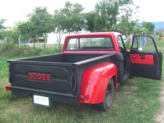 DODGE. D-100 ปี 1976 (ช่วงสั้น)