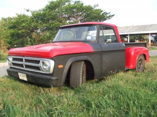 DODGE. D-100 ปี 1976 (ช่วงสั้น)