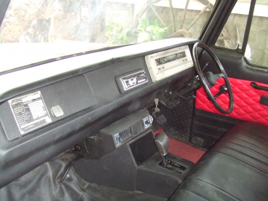 DODGE. D-100 ปี 1976 (ช่วงสั้น)