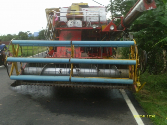 ขายรถเกี่ยวข้าว