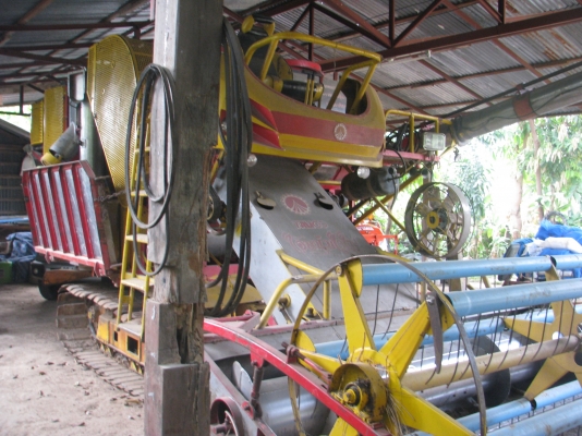 ขายรถเกี่ยวข้าว