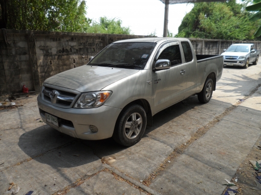 ขายด่วน toyota vigo ปี05 ตัว E ขายด่วน toyota vigo ปี05 ตัว E