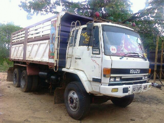 ขาย ISUZU rocky 240 ดั๊ม หัวขาว ปี 36  ราคา 1,050,000 ติดต่อคุณหนาม 087-9666599