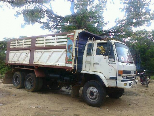ขาย ISUZU rocky 240 ดั๊ม หัวขาว ปี 36  ราคา 1,050,000 ติดต่อคุณหนาม 087-9666599