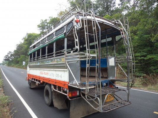 ขายด่วนๆคับ275000บาทรถโดยสารอีซูซุ6ล้อNKR110แรง สภาพดีพร้อมใช้งาน