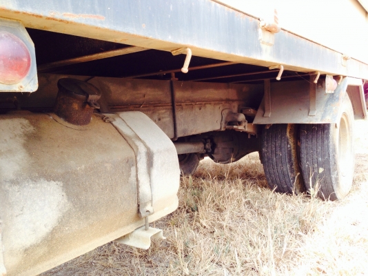 ขายหกล้อ HINO ติดเครน UNIC พร้อมประกันชั้น 1