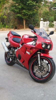 ปรับราคาขาย CBR400CC. ปี 92 ทะเบียนแท้พร้อมโอนทุกขนส่ง 75000 บาท