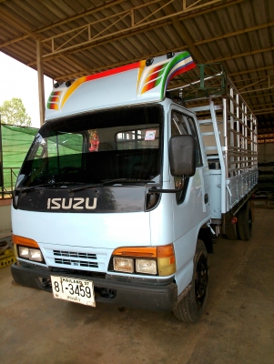 NKR 110  งามๆ ของแท้  เครื่องดี  คัสซีสวย  ยางดี