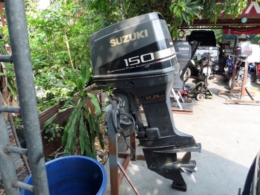 เครื่องเรือ SUZUKI 150 แรง ระบบหัวฉีดนำเข้าจากญี่ปุ่น