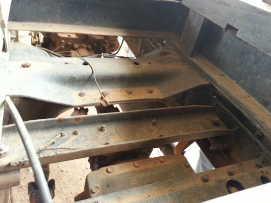 รถฮีโน่ 10 ล้อดั้ม KT - 725.  167 แรงม้า.  สนใจติดต่อ 081 - 6079515