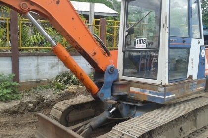 ขายรถขุดแบ็คโฮ  KUBOTA    KH055      สภาพดี พร้อมใช้งาน มีเอกสารแจ้งจำหน่าย