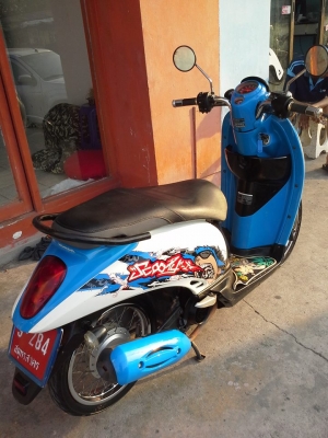 Honda Scoopy -i ปี 2555 รถสวยประหยัดน้ำมัน ระบบหัวฉีด PGM -FI Honda Scoopy -i ปี 2555 รถสวยประหยัดน้ำมัน ระบบหัวฉีด PGM -FI
