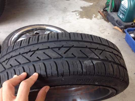 : ขายล้อขอบ 15x5ครึ่ง 4/100 พร้อมยางดึงแนวยุ่น 165/45/15