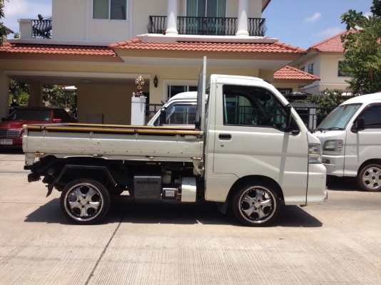 : ขายล้อขอบ 15x5ครึ่ง 4/100 พร้อมยางดึงแนวยุ่น 165/45/15