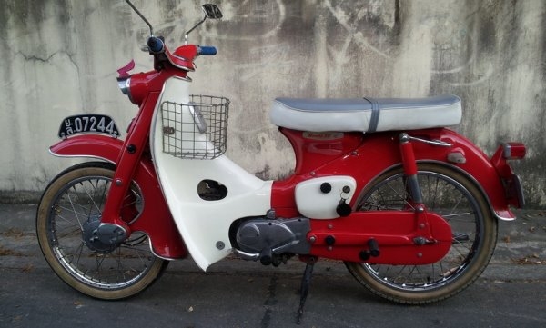 ขาย รถรุ่นเก่าๆ ขายตามอายุสภาพ C100 เก็บมานาน ขอขายเลยครับ