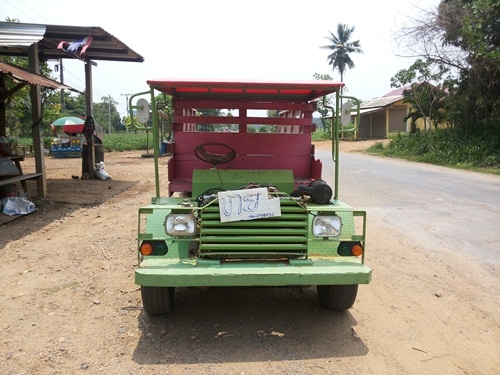 ลดราคาขายรถอีแต๋นเหลือ55000 เครื่องLD2TURBO ยกเครื่องมาใหม่พร้อมเกืยร์ เปลี่ยนคานหน้ามาใหม่่ ถ่ายน้ำมันเครื่องให้พร้อม บรีการส่งได้