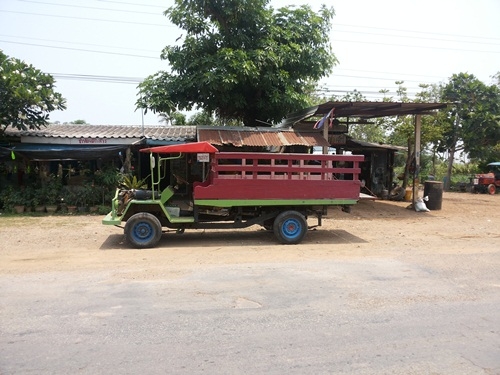 ลดราคาขายรถอีแต๋นเหลือ55000 เครื่องLD2TURBO ยกเครื่องมาใหม่พร้อมเกืยร์ เปลี่ยนคานหน้ามาใหม่่ ถ่ายน้ำมันเครื่องให้พร้อม บรีการส่งได้